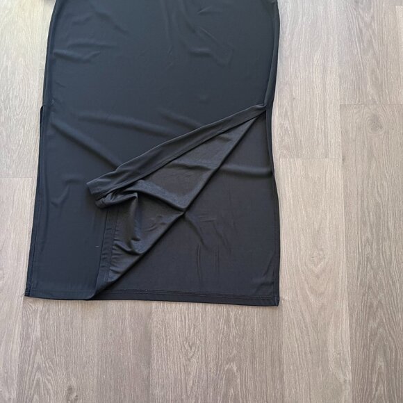 Jessica Plus Black Midi Skirt with Side-Slit & Elastic Waist - Picture 9 of 11